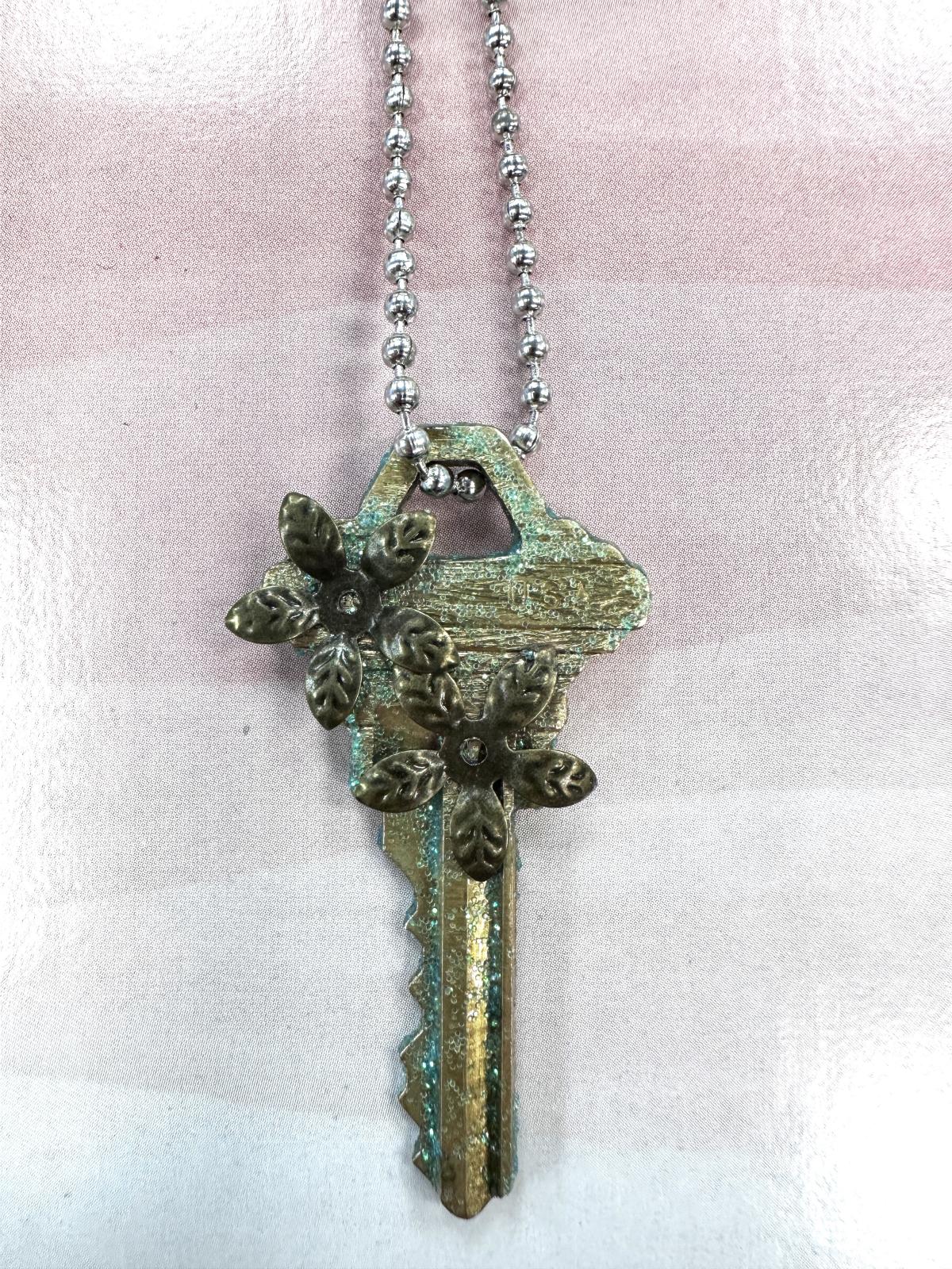 key used for jewelry